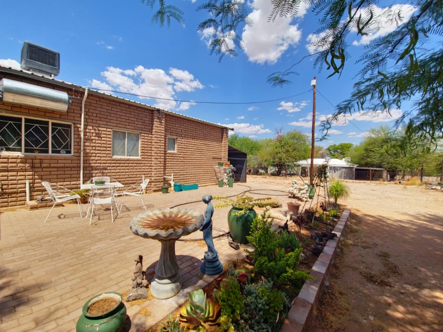 2 Bedroom Property for Sale in Klippunt Northern Cape